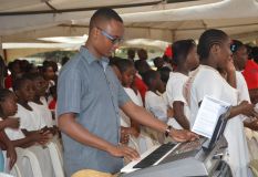 Loreto Celebrates mass during prize giving day6.jpg