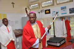 mass with  the      bishop.jpg